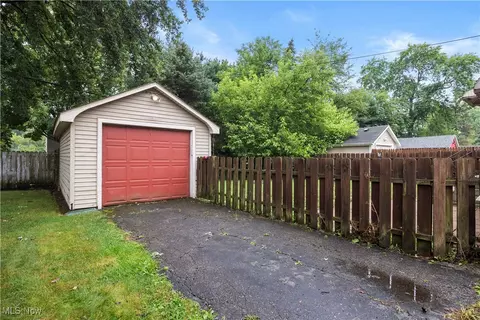 1041 Bell Ct, Elyria, OH 44035 photo 36