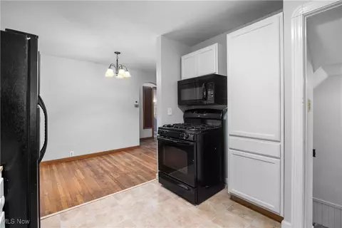 1041 Bell Ct, Elyria, OH 44035 photo 12