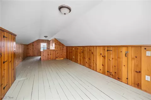 1041 Bell Ct, Elyria, OH 44035 photo 7