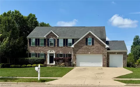 4404 Folkstone Cir, Uniontown, OH 44685
