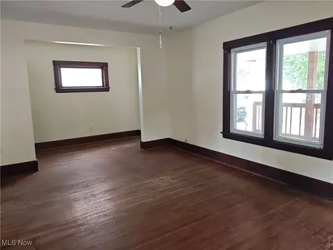 Living - 5213 Reed Ave, Ashtabula, OH 44004 photo 4 of 7