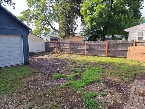 Exterior - 5213 Reed Ave, Ashtabula, OH 44004 photo 2 of 2