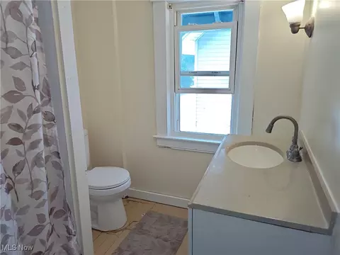 Bath - 5213 Reed Ave, Ashtabula, OH 44004 photo 2 of 2