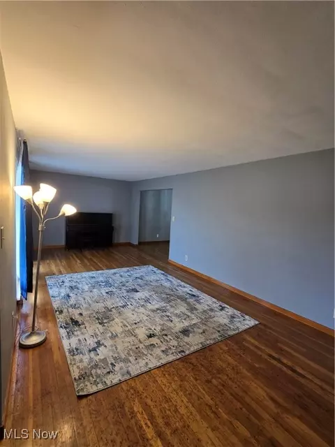 2219 W 19th St, Ashtabula, OH 44004 photo 3