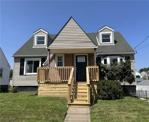 1205 Glencairn Rd, Weirton, WV 26062