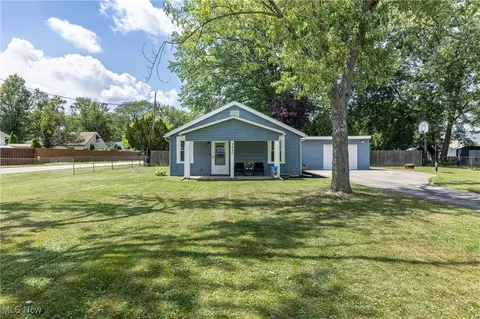 9990 Aldridge Dr, Columbia Station, OH 44028