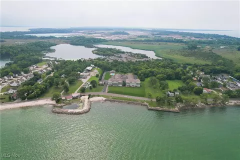 812 E Main St, Lakeside Marblehead, OH 43440