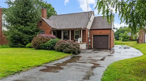 114 33rd St NE, Canton, OH 44714