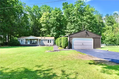 3982 Pritchard Ohltown Rd, Newton Falls, OH 44444