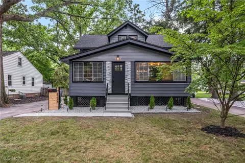 4252 W 223rd St, Fairview Park, OH 44126