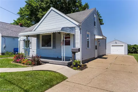 219 25th St SW, Canton, OH 44706