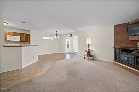 130 Westminster Way, Elyria, OH 44035 photo 9