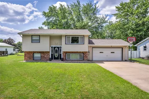 5349 Alva Ave NW, Warren, OH 44483