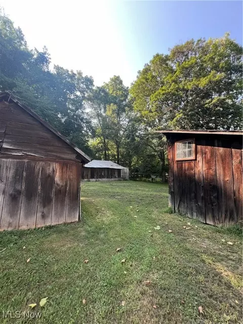 Exterior - 7255 Duncan Run Rd, Philo, OH 43771 photo 3 of 11