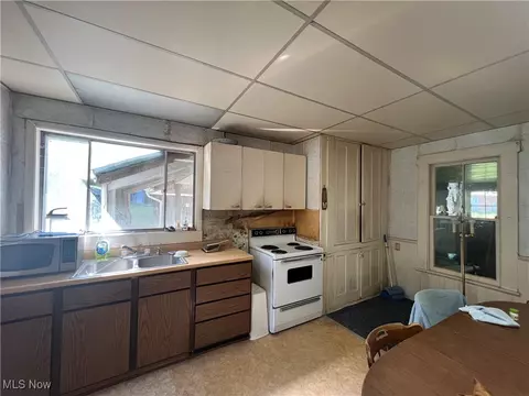 Kitchen - 7255 Duncan Run Rd, Philo, OH 43771 photo 3 of 3