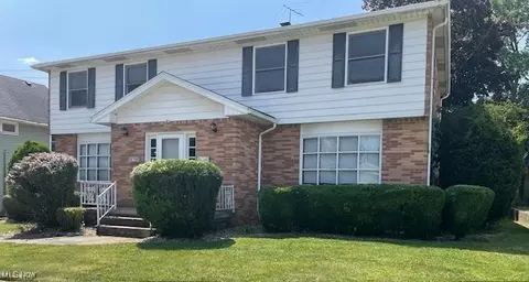 165 Willis St, Bedford, OH 44146