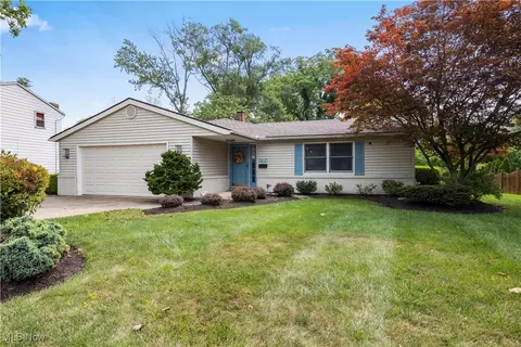 823 Salem, Huron, OH 44839 photo 2