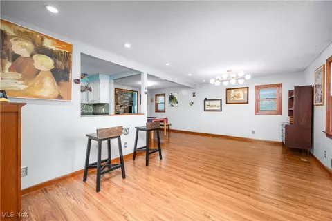 823 Salem, Huron, OH 44839 photo 3