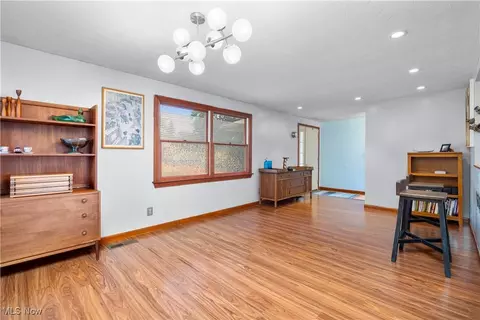823 Salem, Huron, OH 44839 photo 6
