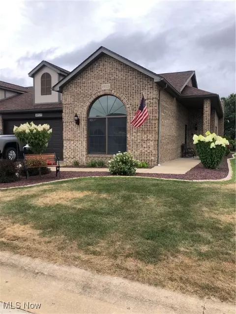 49325 Eagle Dr, East Liverpool, OH 43920