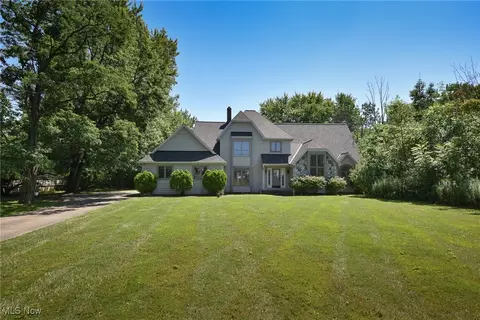 30776 Cedar Rd, Pepper Pike, OH 44124