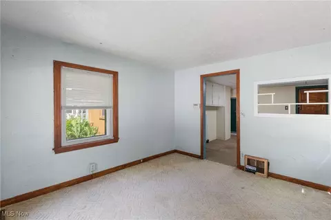 Living - 369 E Pace Ave, Akron, OH 44319 photo 2 of 3