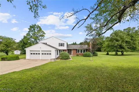 7850 Dines Rd, Novelty, OH 44072