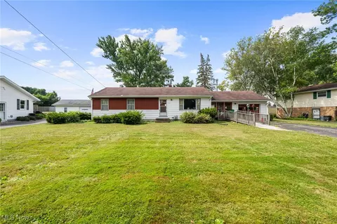 133 Tuckmere Dr, Painesville, OH 44077