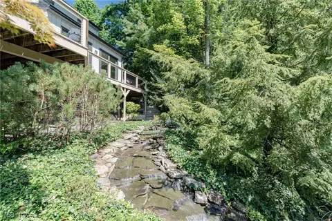 1880 Stonelake Dr, Lyndhurst, OH 44124 photo 43