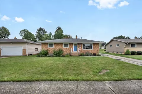 9335 Boundary Ln, Parma, OH 44130