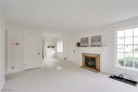 Living - 3736 10th St SW, Canton, OH 44710 photo 3 of 5