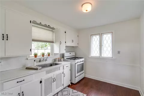 Kitchen - 3736 10th St SW, Canton, OH 44710 photo 3 of 3