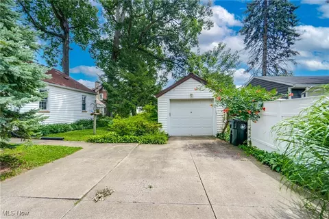 Exterior - 3736 10th St SW, Canton, OH 44710 photo 2 of 5