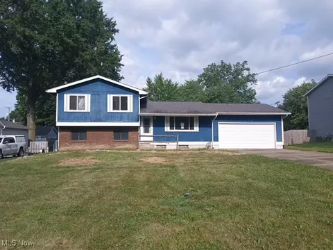 3303 Glenbrook Dr, Norton, OH 44203