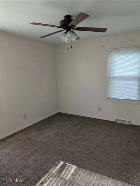 Bedroom - 2111 40th St NE, Canton, OH 44705 photo 4 of 4
