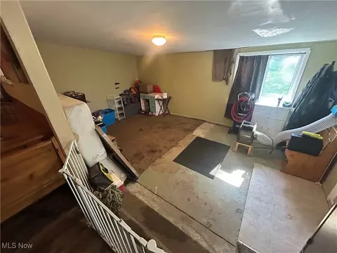 9008 Wilverne Dr, Windham, OH 44288 photo 5
