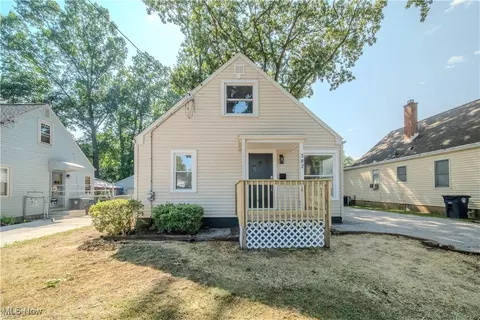 382 Larkin Ave, Akron, OH 44305