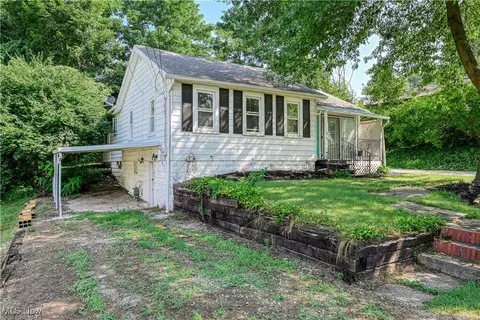 79 Weil Ave, Akron, OH 44319 photo 2