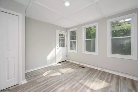 79 Weil Ave, Akron, OH 44319 photo 6