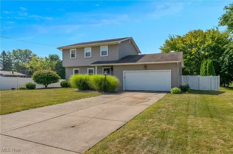 201 Waggaman Cir, Youngstown, OH 44512
