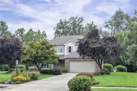 4712 Belmont Dr, Avon, OH 44011