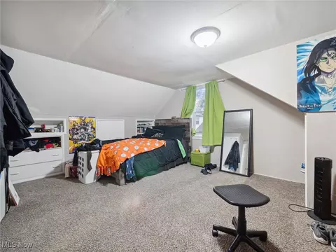 Bedroom - 415 E 266 St, Euclid, OH 44132 photo 4 of 4