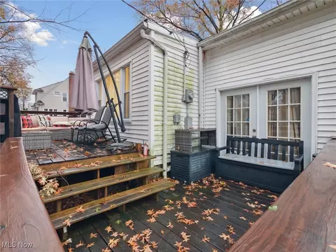 Exterior - 415 E 266 St, Euclid, OH 44132 photo 5 of 9