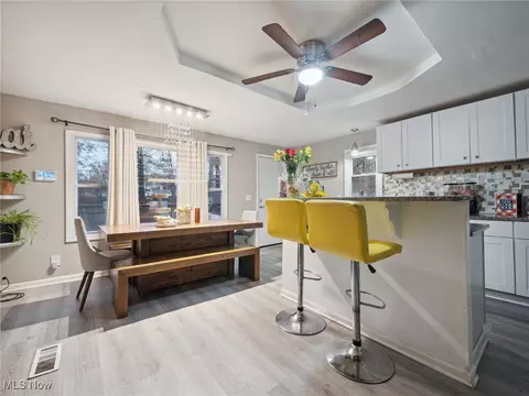 Dining - 415 E 266 St, Euclid, OH 44132 photo 2 of 2