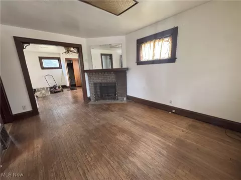 Living - 61 E Ido Ave, Akron, OH 44301 photo 2 of 3