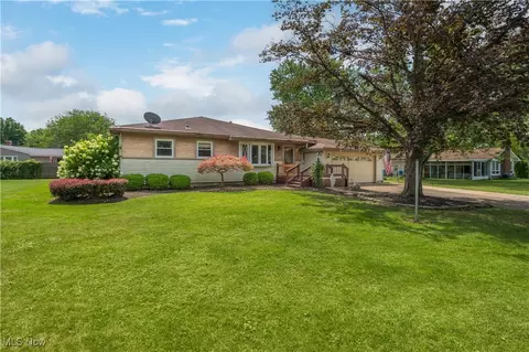 1140 W River Rd, Vermilion, OH 44089