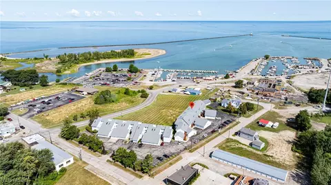 1025 Harbor St #23, Conneaut, OH 44030