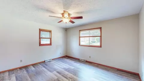 162 E Ralston Ave, Akron, OH 44301 photo 17