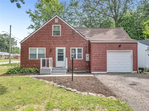 357 West St, Wadsworth, OH 44281