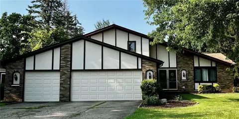 13812 Olde Orchard Rd, Strongsville, OH 44136